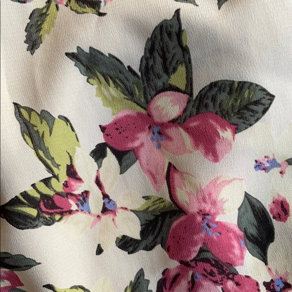 Q Flowy floral tank top - Picture 3 of 6